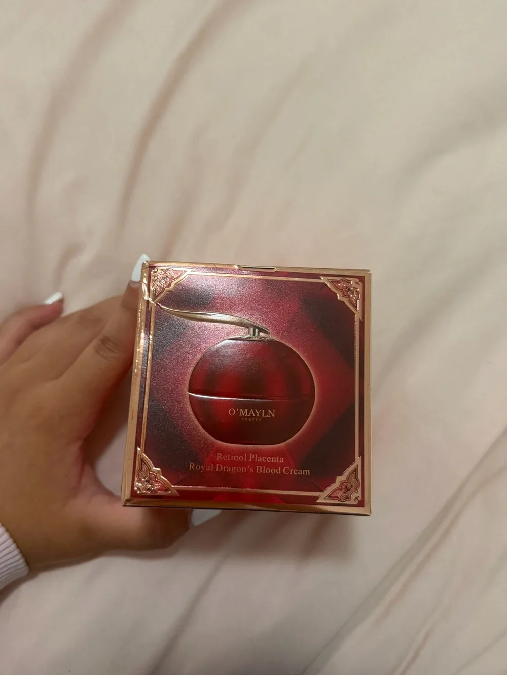 O'MAYLN Red Dragon's Blood Retinol Placenta Moisturizer - Red